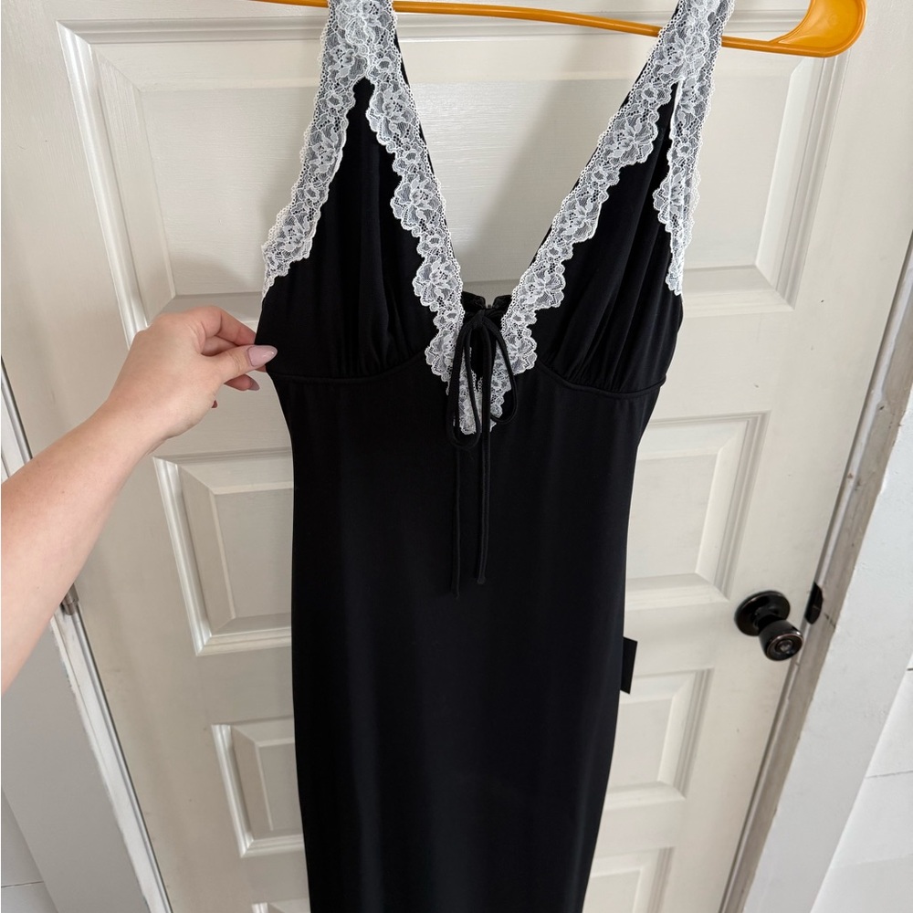 Lulu's Black and White Lace Chemise
